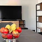 Viel Platz In Fuer Freunde Und Familie